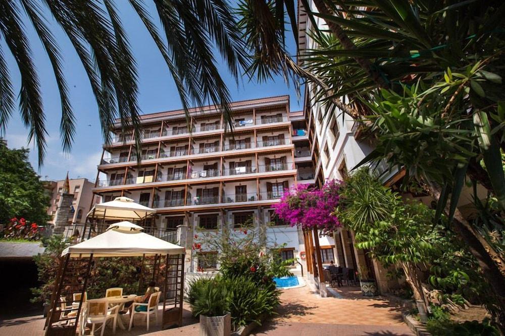 Hotel La Carolina Lloret de Mar Exteriör bild