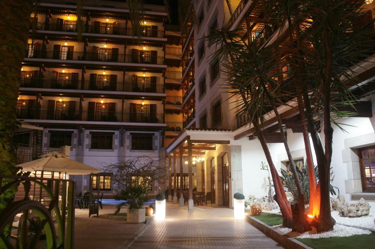 Hotel La Carolina Lloret de Mar Exteriör bild