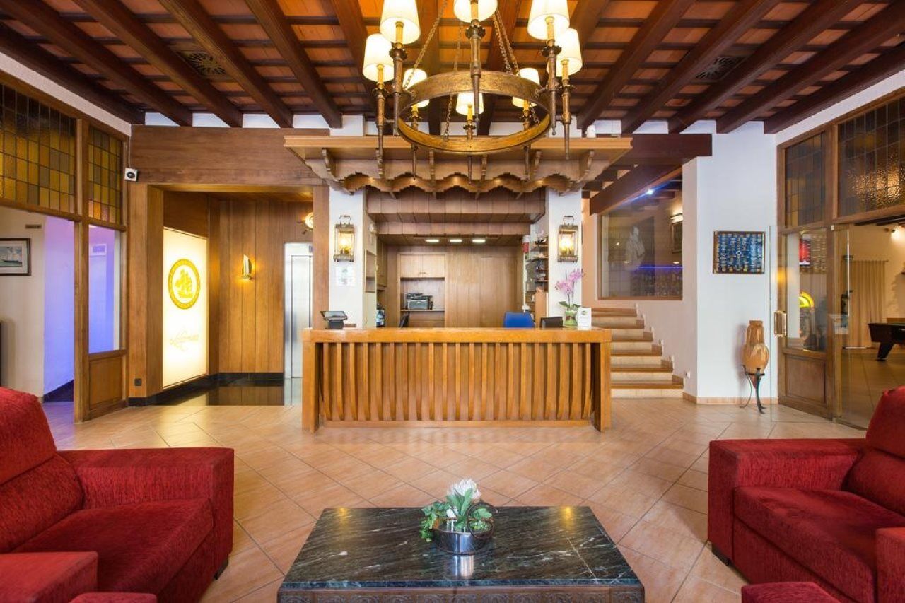 Hotel La Carolina Lloret de Mar Exteriör bild